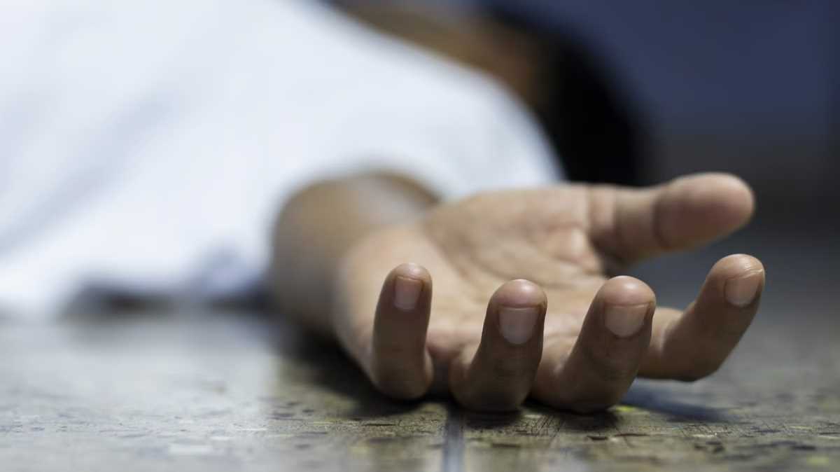 असम में रहस्यमय परिस्थितियों में फांसी के फंदे पर लटका मिला कक्षा 10 के छात्र का शव